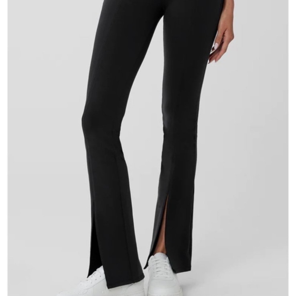 ALO Yoga Women's Black Leggings